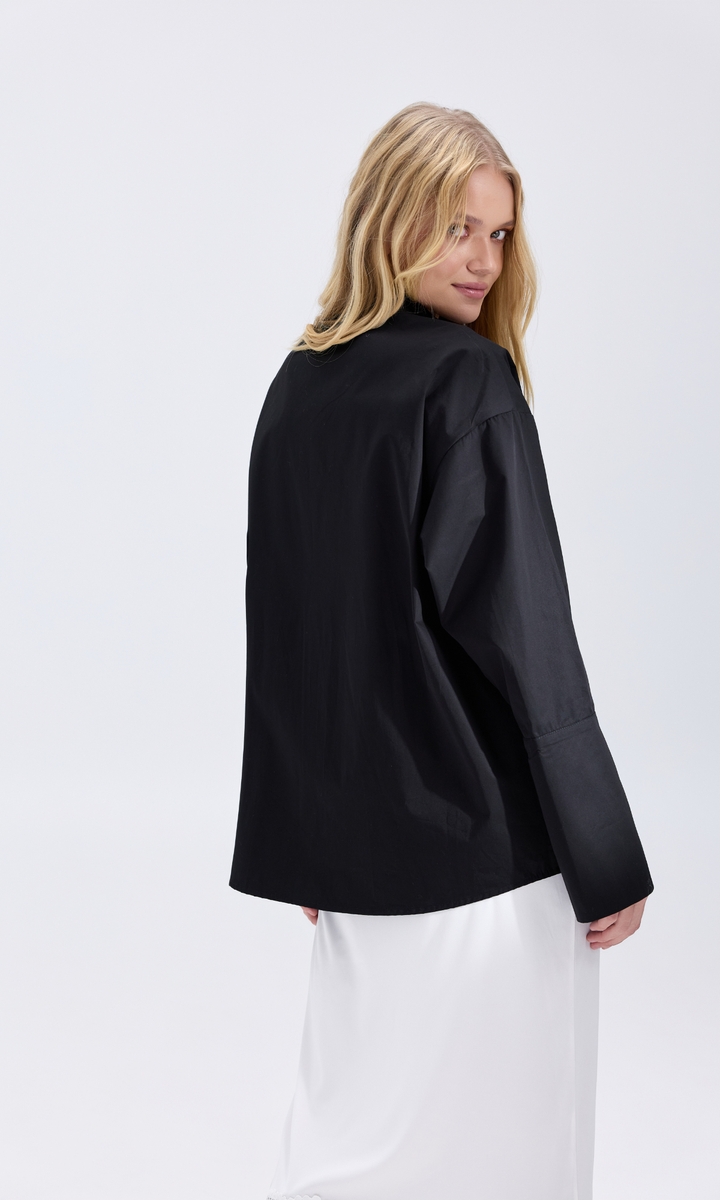 AURA Black Shirt, S-M