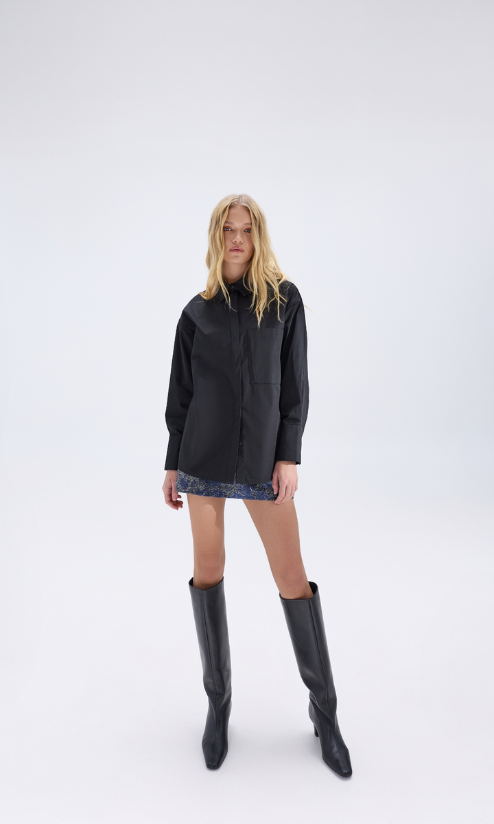 ELARA Black Oversized Shirt, S-M